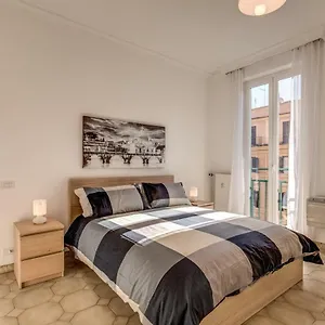 Casa Di Luca _ 3 Bdr , Roma Italia