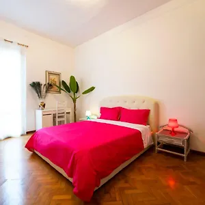 Tiberim Trastevere 10 , Roma Italia
